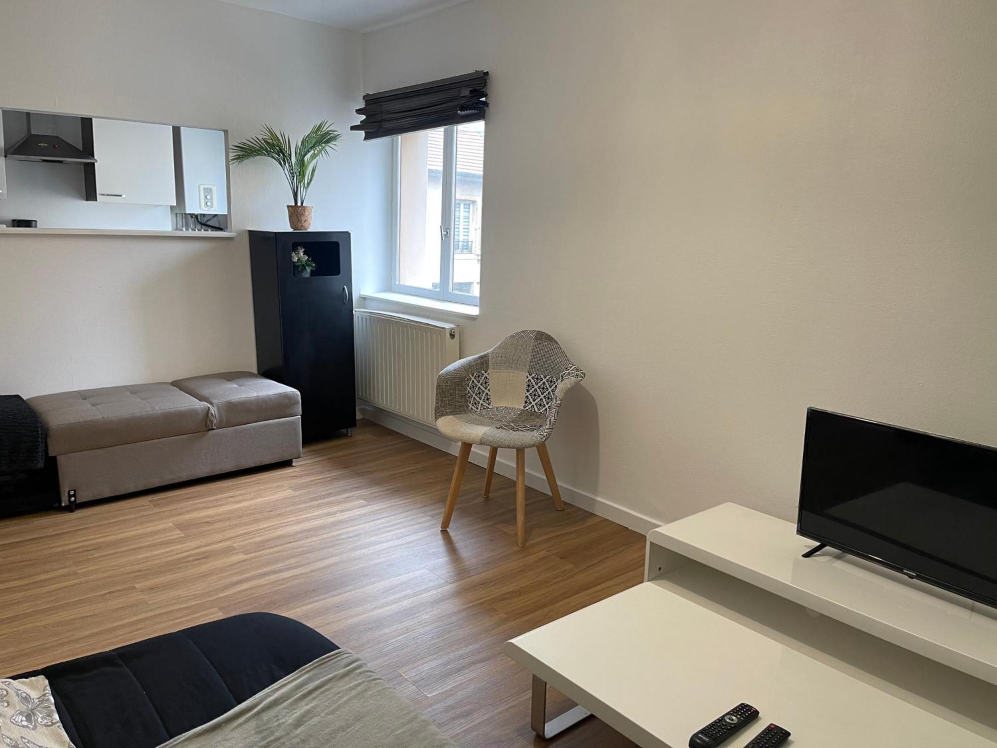 Ferienwohnung Hexagone Wifi Un Sejour A Part Longeville-les-Metz Exterior foto